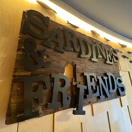 Apartman Sardines & *