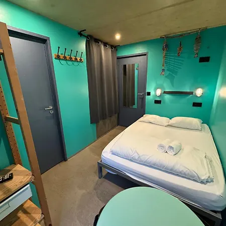 Apartman Sardines & *